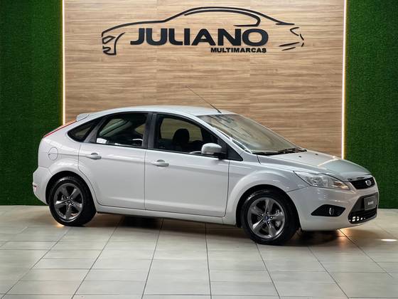 FORD FOCUS 2.0 GLX 16V FLEX 4P MANUAL